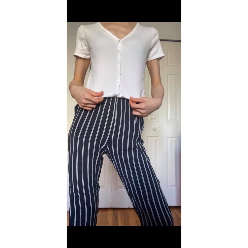 Brandy Melville Paige ruffle Top in white